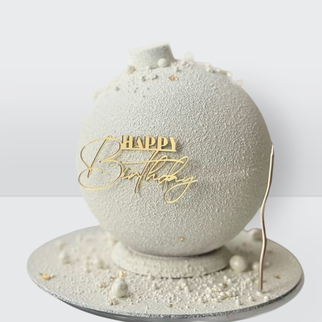 Торт бомба белый с фитилем на день рождения