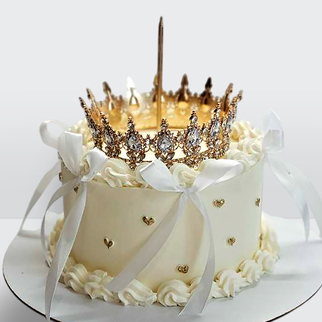 Торт ламбет белый с лентами и золотыми сердечками