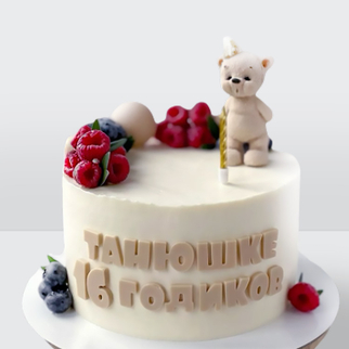 Детский торт с лесными ягодами и мишкой