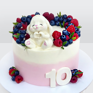 Детский торт с малиной, голубикой