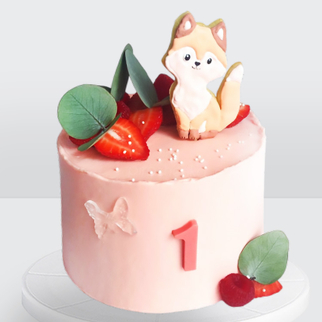 Детский торт с клубникой и лисичкой