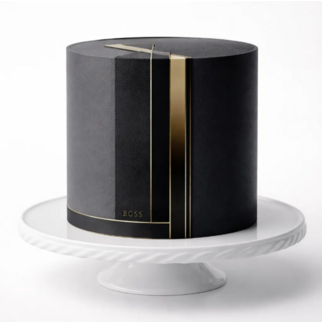 Торт черный в стиле минимализм