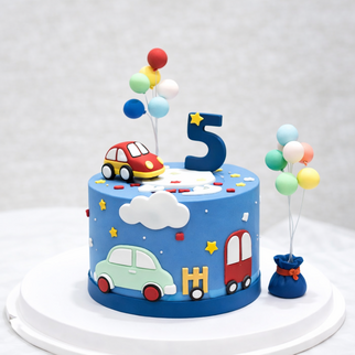 Торт с машинкой и шарами на 5 лет для мальчика