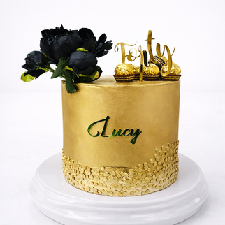 Торт золотой с черными розами и конфетами Ferrero Collection