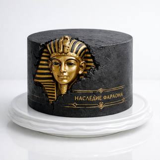 Черный торт с фараоном в золоте