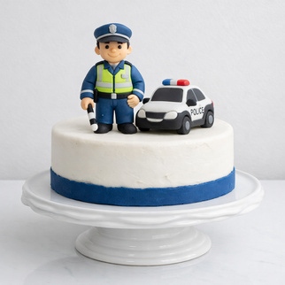 Торт с фигуркой полицейского и машиной 3Д