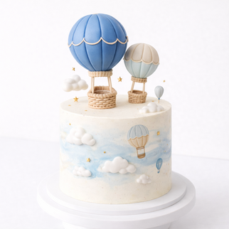 Торт с воздушными шарами и облаками