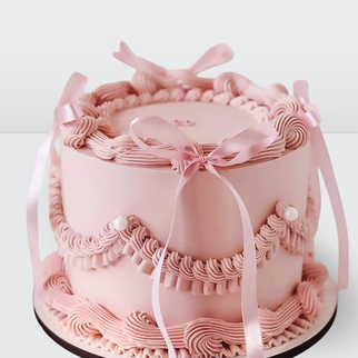 Торт ламбет розовый с розовыми ленточками бусинами и надписью с нежным декором и утончённой композицией