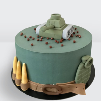 ? Торт милитари для мужчин на 23 февраля зеленый с танком, ремнем и флягой