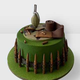 0 Торт милитари для мужчин велюровый зеленый с патронами гранатой и ремнем