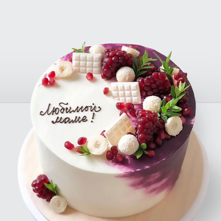 Торт с малиной белым шоколадом и рафаэлло