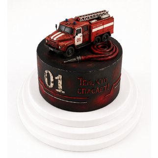 Торт пожарному с машиной и шлангом