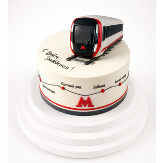 Торт с поездом метро и линией маршрута