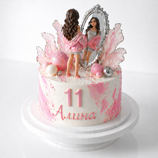 Торт с фигуркой девочки и зеркалом с цифрой 11