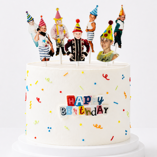 Торт на день рождения с фотографиями и надписью Happy Birthday