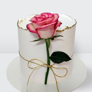 0 Торт с живыми розами