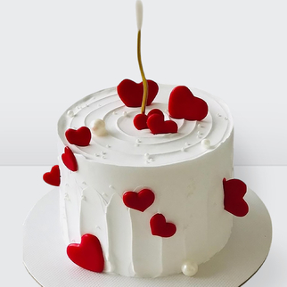 0 Торт с огнем со свечой с красными сердечками