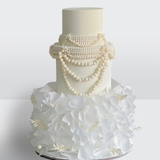 0 Свадебный торт с жемчугом и драпировкой из рисовой бумаги