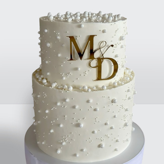 0 Свадебный торт с жемчужинами и золотыми инициалами