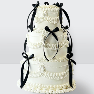 0 Свадебный торт ламбет 2 яруса с черными лентами с изящным декором и контрастной композицией оформления