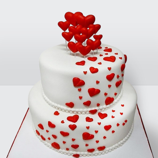 0 Свадебный торт с красными сердечками 2 яруса с романтичным декором и яркими акцентами оформления
