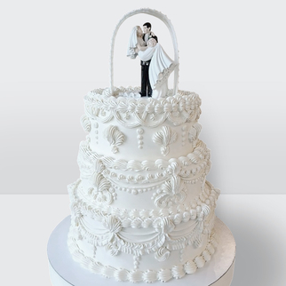 0 Свадебный торт с фигурками жениха и невесты 2 яруса ламбет с изящным декором и классической композицией