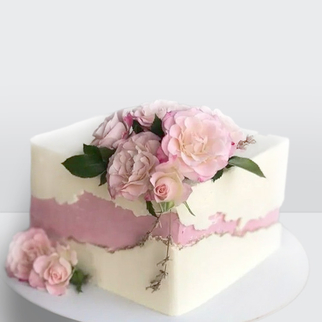 0 Свадебный торт с розовыми розами куб с нежным декором и гармоничной композицией оформления