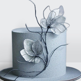 0 Свадебный торт велюровый серый с цветами с лаконичным декором и бархатной текстурой покрытия