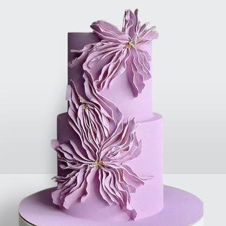 0 Свадебный торт велюровый сиреневый с цветами 2 яруса с нежным декором и бархатной текстурой покрытия