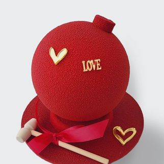 Торт бомба с фитилем красный с сердечком LOVE с оригинальным декором и эффектной подачей