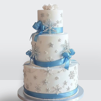 0 Торт зимний со снежинками и голубыми бантами 3 яруса