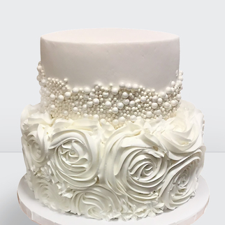 ? Торт с жемчужинами и розами из сливочного крема