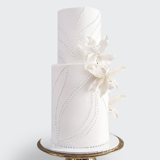 Торт 2 яруса с бусинами и белыми лилиями