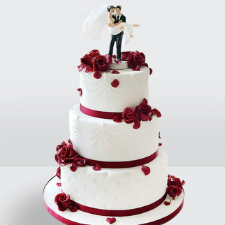 0 Торт 3 яруса с фигурками, красными лентами и розами